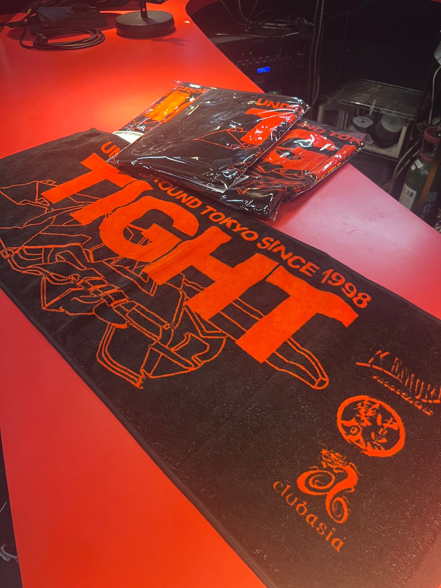 UNDERGROUND PARTY・『TIGHT』 × clubasia Collaboration Towel.